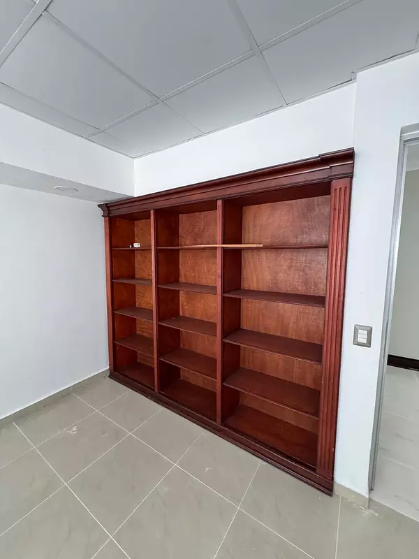 oficinas y locales comerciales - Alquilo oficinas. 4