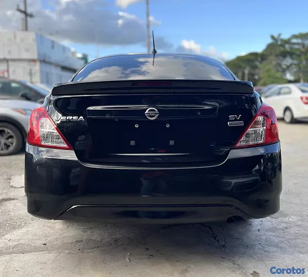 carros - Nissan Versa SV 2019 – Special Edition  5