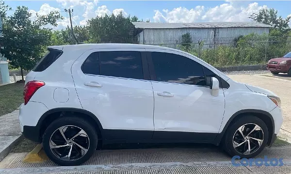 jeepetas y camionetas - Chevrolet Trax LT 2018 2