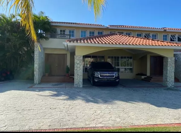 casas - Town House en  alquiler en Metro Country de 2 niveles, Amueblado  8