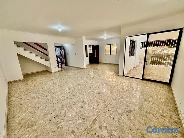 casas - Hermosa casa en venta 2 niveles -Las Praderas 4