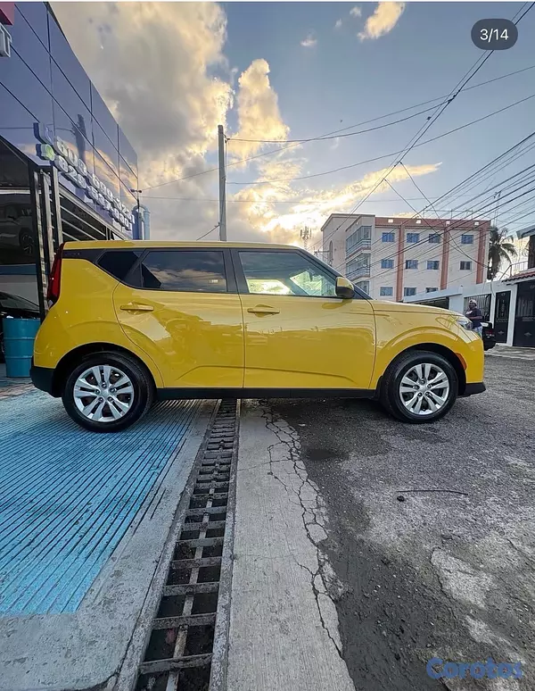jeepetas y camionetas - Kia Soul LX 2020 3