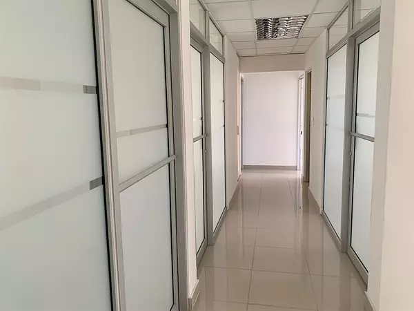 oficinas y locales comerciales - Oficina corporativa en evaristo  3