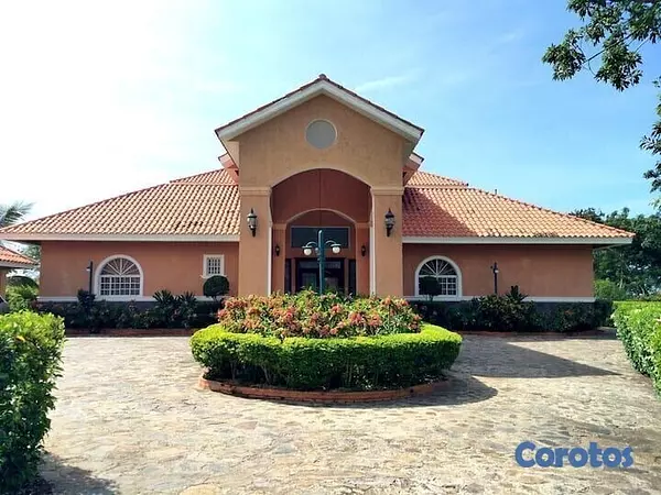 casas vacacionales y villas - VILLA EN JUAN DOLIO  8