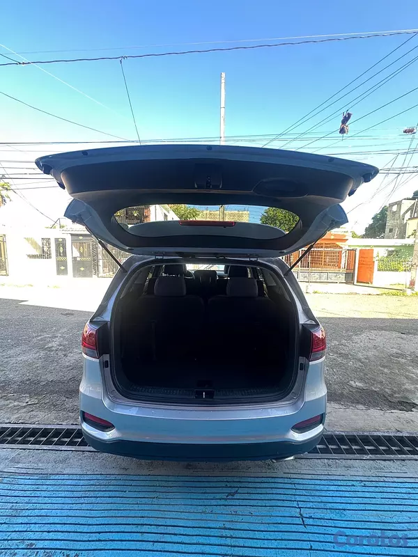 jeepetas y camionetas - Kia Sorento LX 2020 8