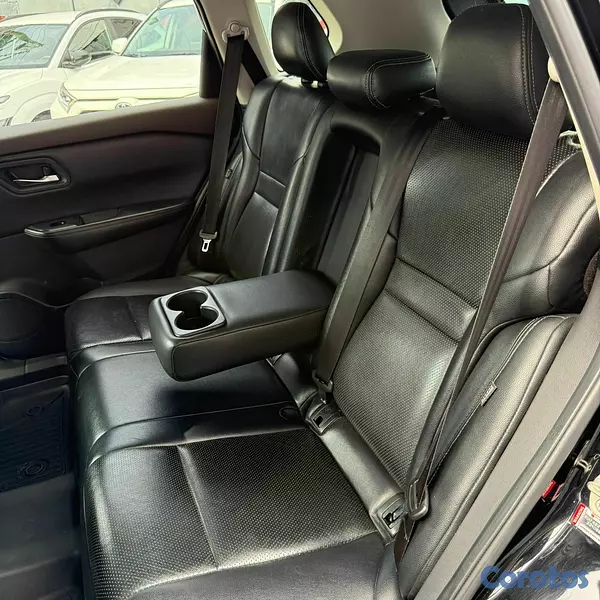 jeepetas y camionetas - NISSAN ROGUÉ SV 2021 3