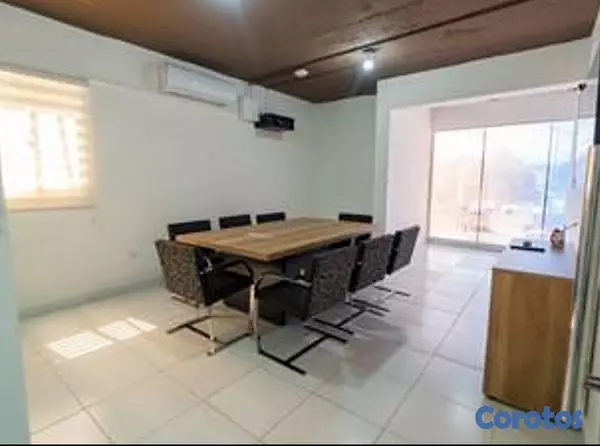oficinas y locales comerciales - Alquilo local comercial en Urb. real 5