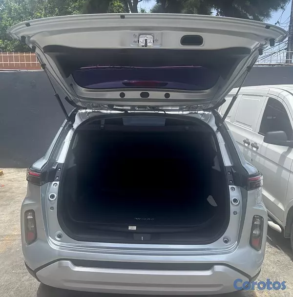 jeepetas y camionetas - Jeepeta Suzuki Grand Vitara GLX 2024 Full 4