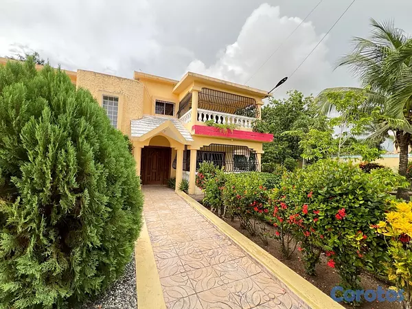 casas vacacionales y villas - SE VENDE CASA EN LA CALETA, BOCA CHICA 2