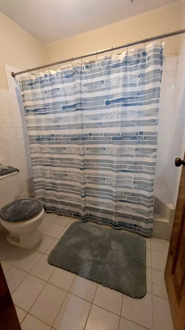 casas - Se vende casa en Los tres Ojos 5