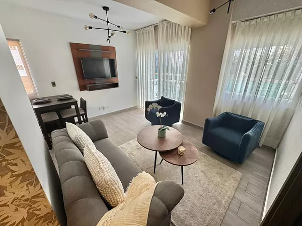 apartamentos - Alquiler Evaristo Morales Apartamento Amueblado 2