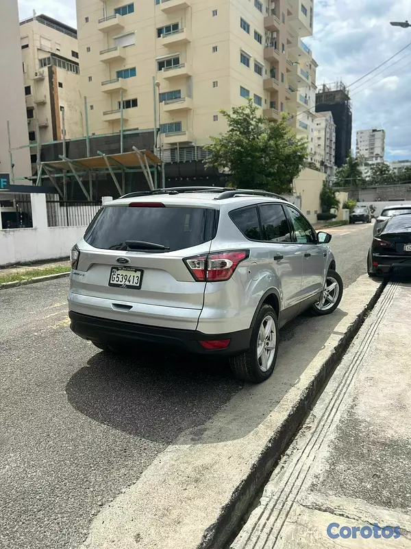 jeepetas y camionetas - Ford Escape S 2017 4