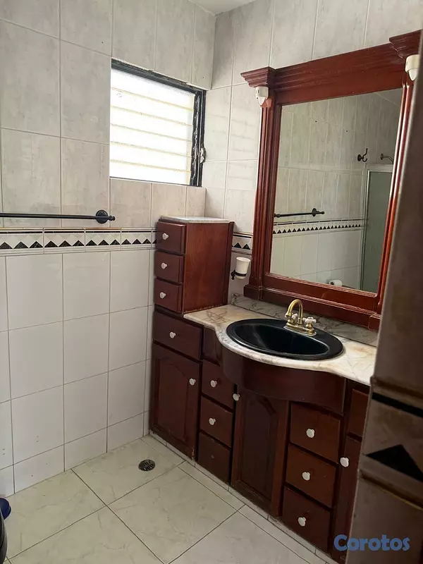 apartamentos - ✨🏢 Apartamento en Venta – Urbanización Real, Santo 17