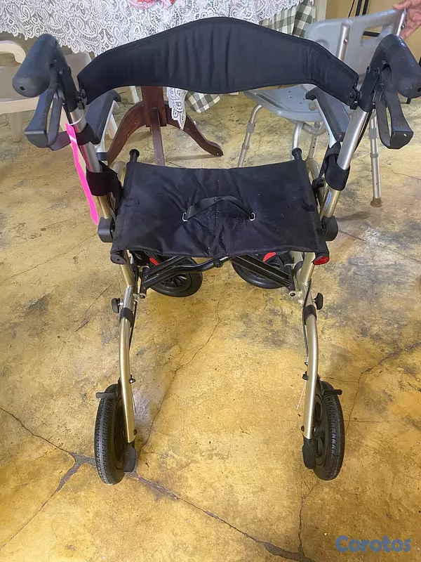 Salud y Equipamiento Médico - silla de ruedas y silla de baño  4