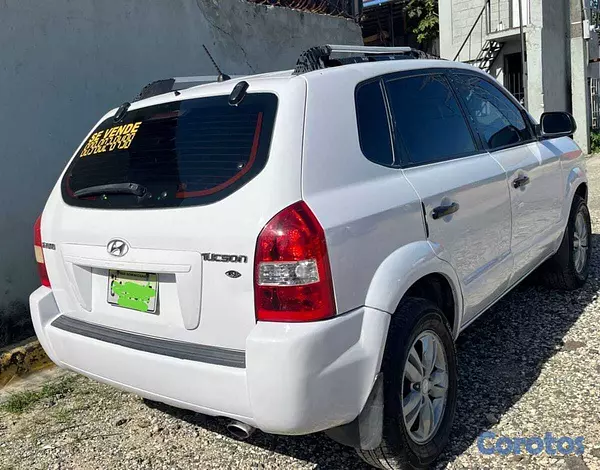 jeepetas y camionetas - Vendida -
Hyundai Tucson 2010  v4  Gasolina Motor DOHC 4