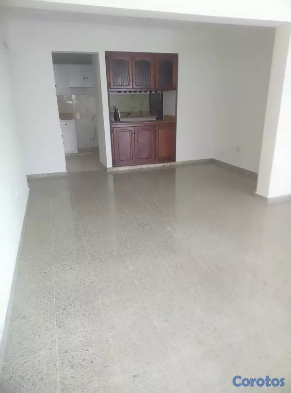 apartamentos - SE VENDE SIN INTERMEDIARIO UN APARTAMENTO CLÁSICO  3