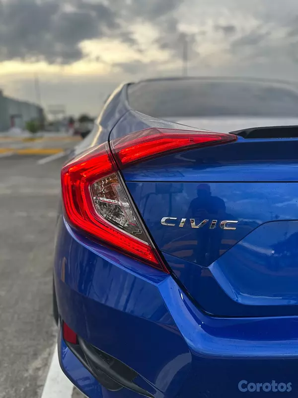 carros - Honda civic 2020 sport Nuevo único dueño sellado ó 2