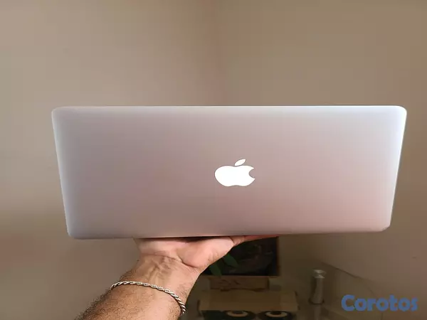 computadoras y laptops - MacBook Air 2017 i5 | 8GB RAM | 128GB SSD | Excele 3
