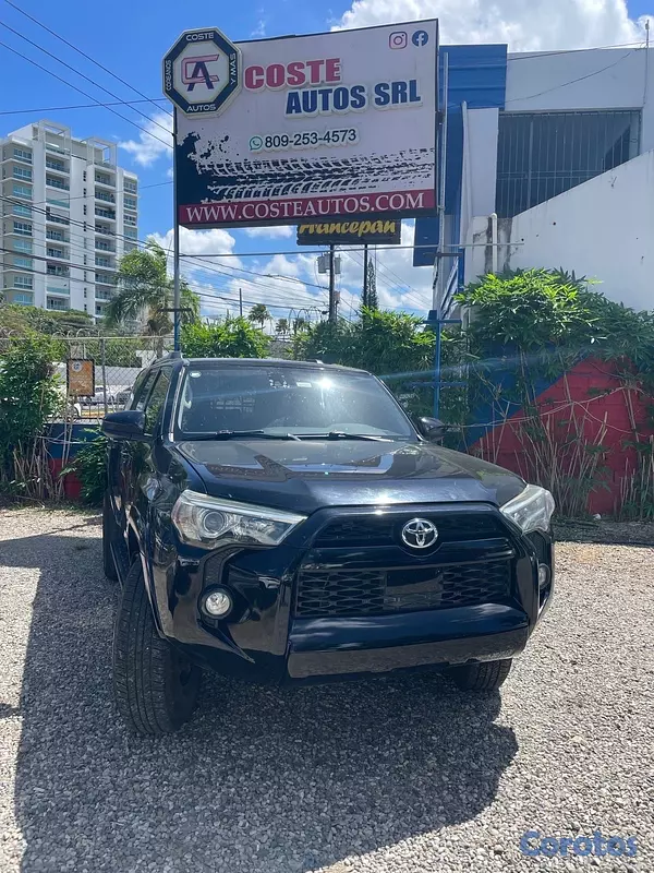 jeepetas y camionetas - Toyota 4Runner 2020 SR5 4x4 – Dominio total del camino 6