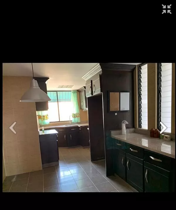 apartamentos - Se Vende Apartamento de 300mts, 5to piso en naco con:

-  1