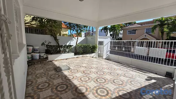 casas - Casa de 3 habitaciones 3 baños en venta en Altos d 4