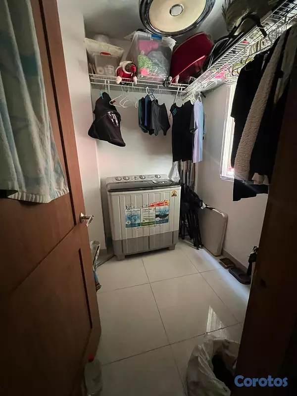 apartamentos - Apartamento 4.º piso en venta – Residencial Colinas 3, Santo Domingo Oeste. 5