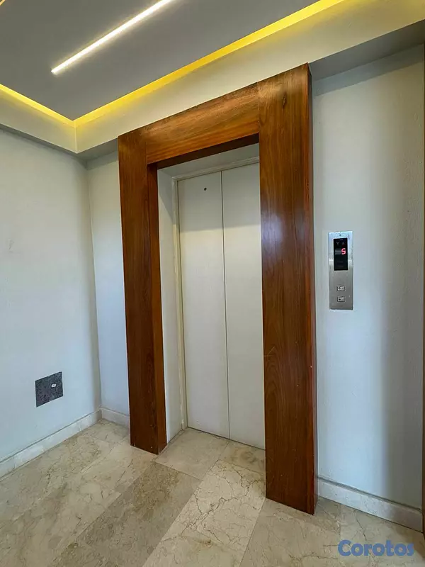 apartamentos - 📍 Alquiler en La Esmeralda, Apartmanto de 3 habita 10