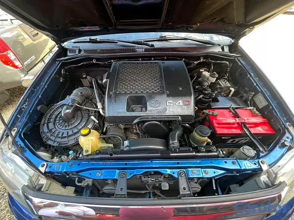 jeepetas y camionetas - Toyota hilux 2010 4