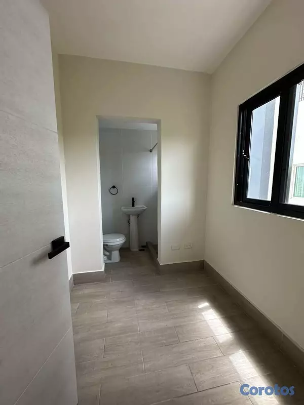 apartamentos - Apartamento 3er Nivel Completamente Nuevo en Santi 2
