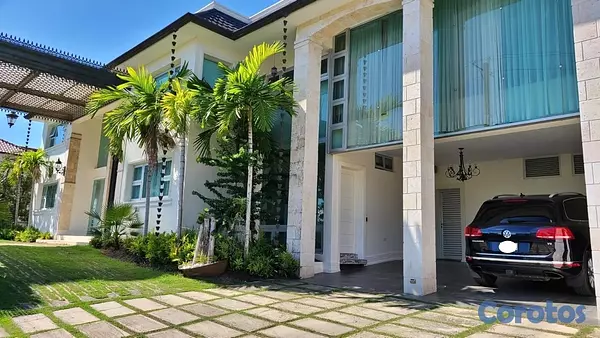 apartamentos - MODERNA Y LUJOSA CASA EN VENTA SANTIAGO. 3
