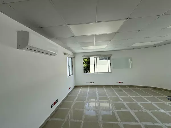 oficinas y locales comerciales - Alquilo oficinas. 5
