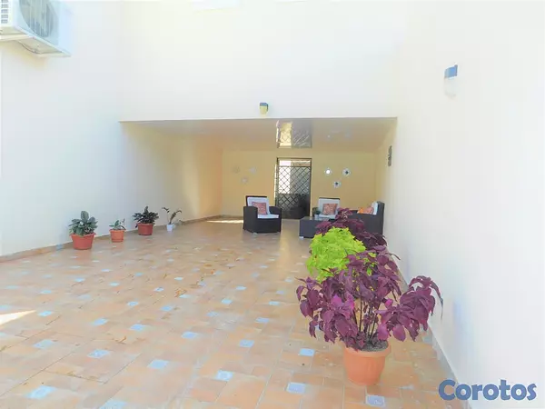 casas - CASA DE DOS NIVELES EN VENTA O ALQUILER  ALTOS DE ARROYO HONDO 8