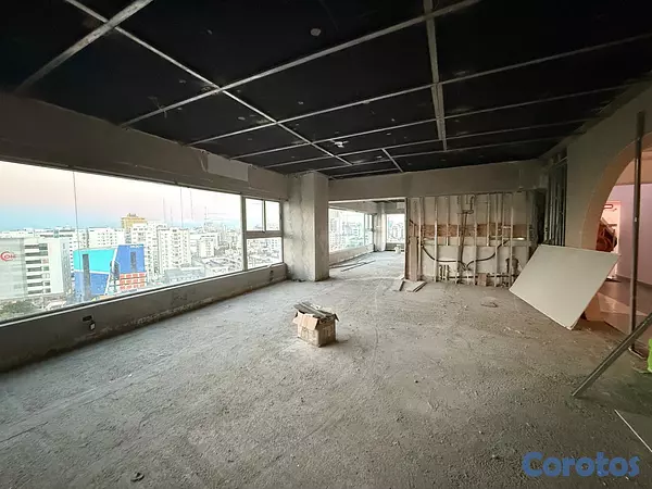 oficinas y locales comerciales - Local en Alquiler en Piantinin 10
