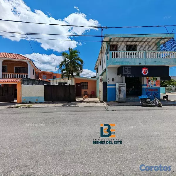casas - Se vende estrategica propiedad en Miamar, muy bien 3
