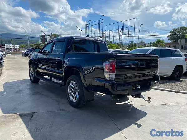 jeepetas y camionetas - TOYOTA TACOMA LIMITED  7