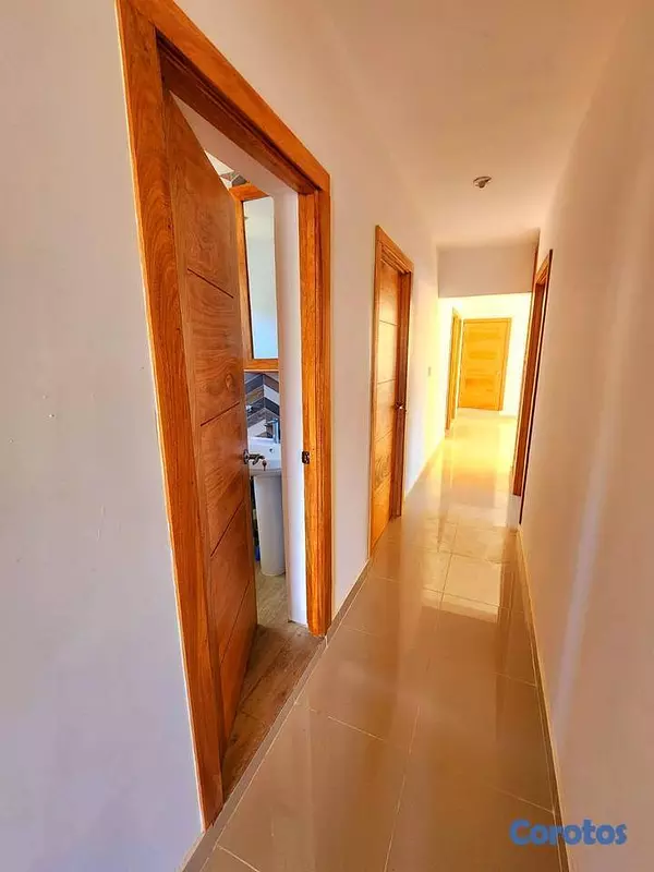oficinas y locales comerciales - Casa comercial de 170mt2 en alquiler en Av. Indepe 5