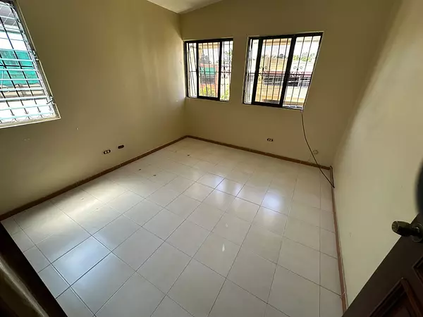 apartamentos - En Las Praderas, te espera un hogar excepcional de dos niveles con 280 metros 2
