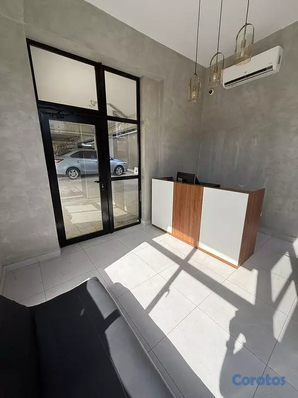 apartamentos - Apartamento en venta vacío de 3 habitaciones con v 11