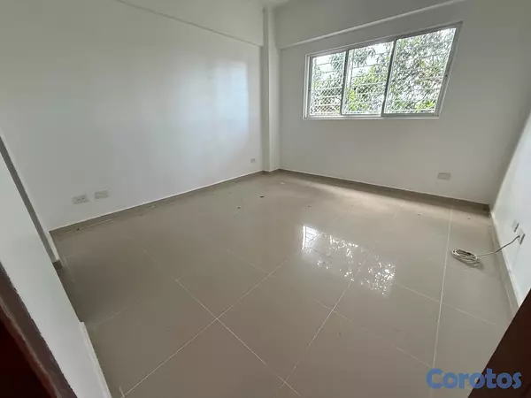 apartamentos - alquiló independencia KLM 9 tercer nivel tres habitaciones 2.5 baños dos parqueo 9