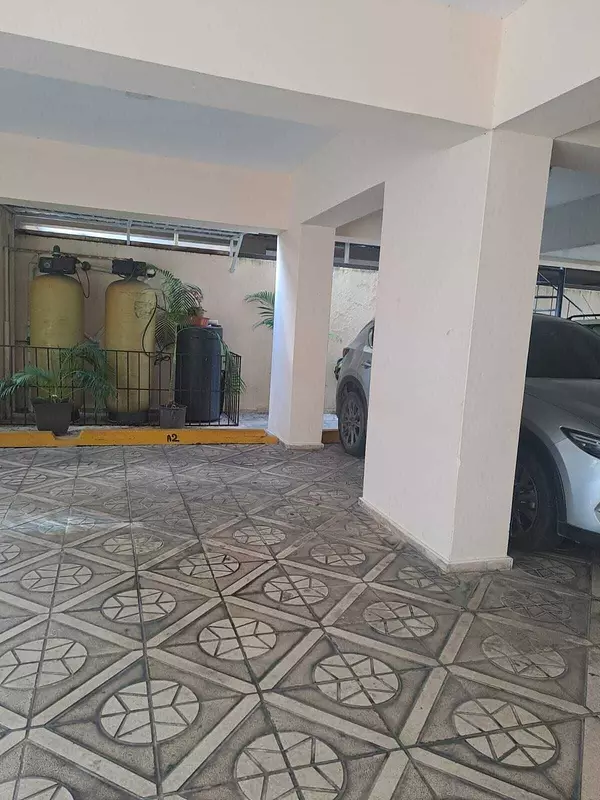 apartamentos - Apartamento 2do piso   Urb. Real  7