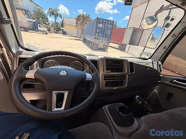 camiones y vehiculos pesados - Camión furgón SINOTRUK HOWO Listo para trabajar. 4