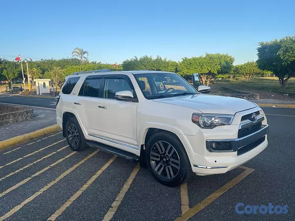 jeepetas y camionetas - 4 runner 2