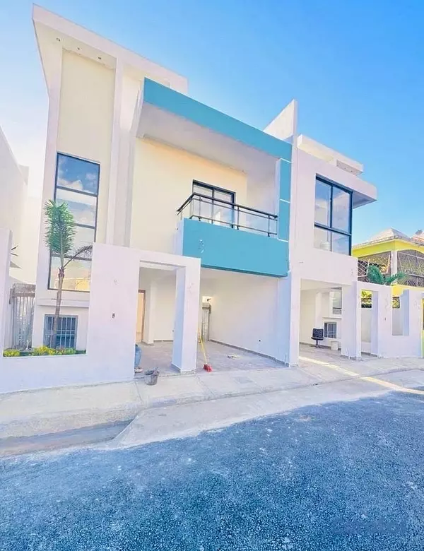 casas - Vendo casa nueva en la autopista de san Isidro  8