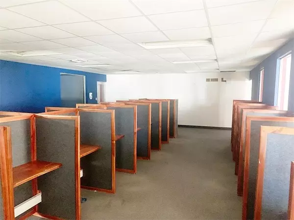 oficinas y locales comerciales - Local en zona de Naco  4