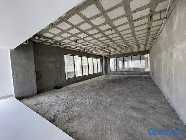 oficinas y locales comerciales - Locales en Piantini en Torre Corporativa  5