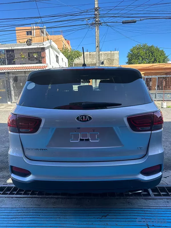 jeepetas y camionetas - Kia Sorento LX 2020 12