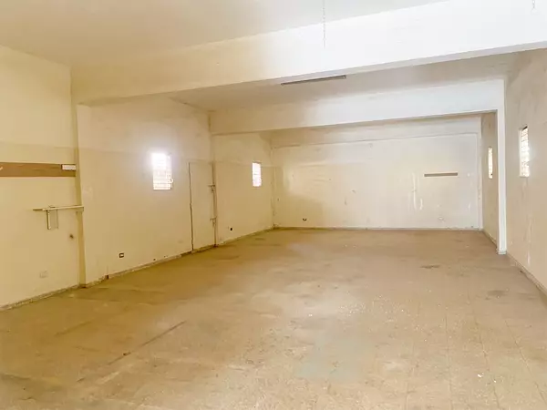 oficinas y locales comerciales - Almacén en ensanche la Fe  4