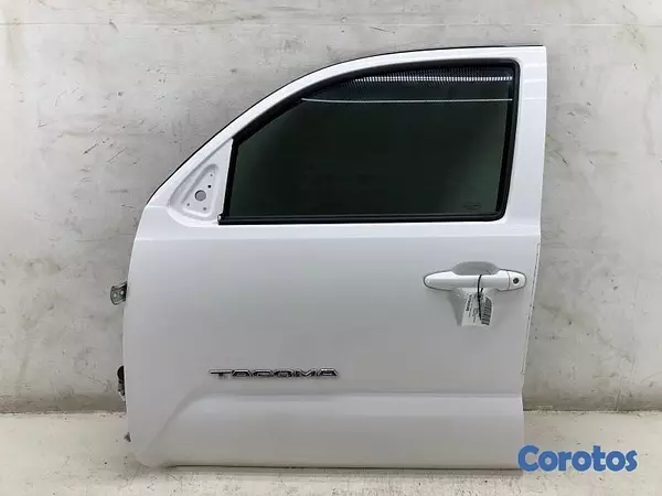 repuestos - Vendo PUERTA DELANTERA RH PARA TOYOTA TACOMA  2018  2