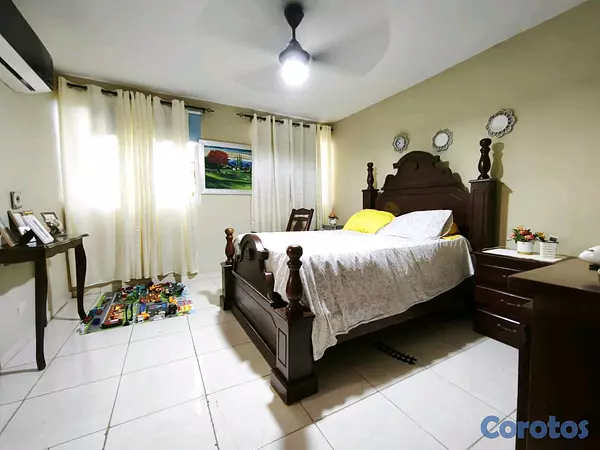 casas - Vendo Casa frente al mar en Av. 30 de Mayo  17