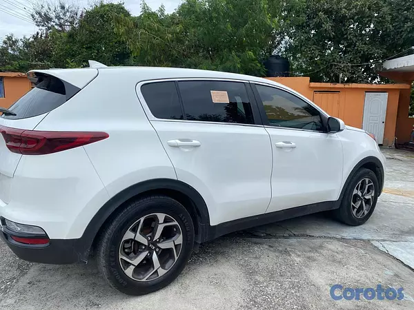 jeepetas y camionetas - Kia Sportage LX 2021 8